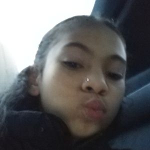 Meet your Posher, Elleniah